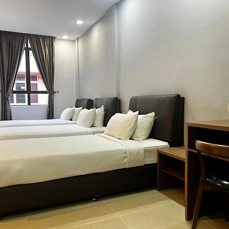 SiN LiEN HOTEL Kluang Exterior foto